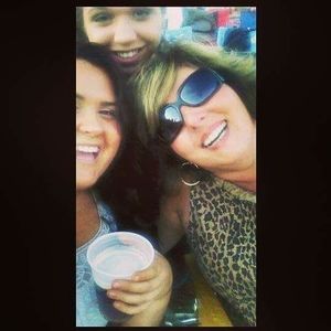 Meet your Posher, Ellen